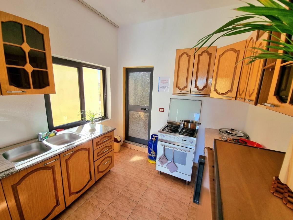 Guest House Vila Elezi Δυρράχιο Εξωτερικό φωτογραφία